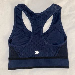 NAVY SPORTSBRA SIZE M
